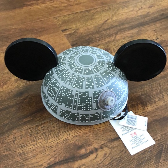 Disney Accessories - Mickey Mouse Star Wars ears rare lights up